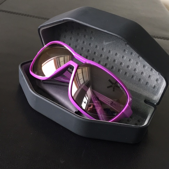 Nike Accessories - NWOT Women’s Nike Max Optics Racer Sunglasses